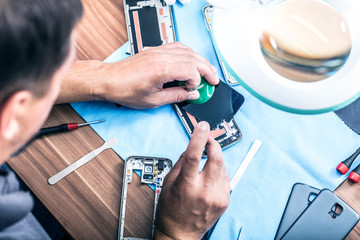 Smartphone Reparatur Service 