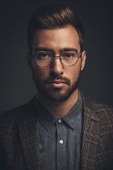 Obraz premium handsome man in glasses