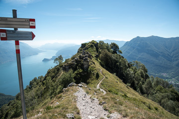 Blick auf die Pizzo Copa 1420 mü NN im Hintergrund der Comer See