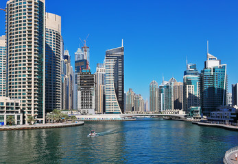 Fototapeta na wymiar Modern buildings in Dubai Marina UAE