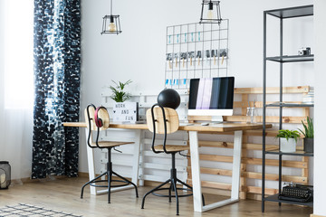 Obraz premium Modern workspace with wooden boards