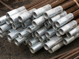 Baumaterial - Betonstahl - Stahlstäbe mit Gewindekupplung