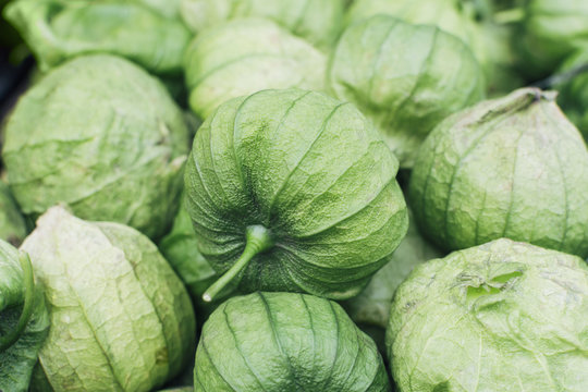 Fresh tomatillos