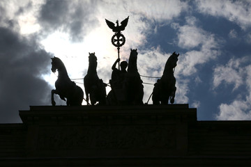 horses with the chariot and the goddess are the symbol of the ci