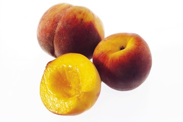 Fototapeta na wymiar Fresh Peaches (Prunus persica)