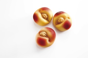 Marzipan peaches