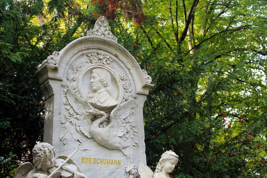Grabmal f&uuml;r Robert Schumann auf dem Alten Friedhof in Bonn