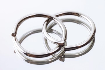 Entwined rings
