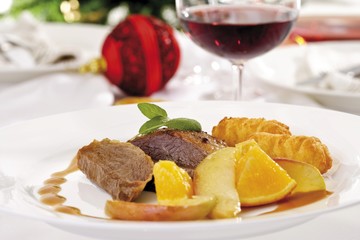 Roast goose-breast, potato croquettes, stewed apples and oranges