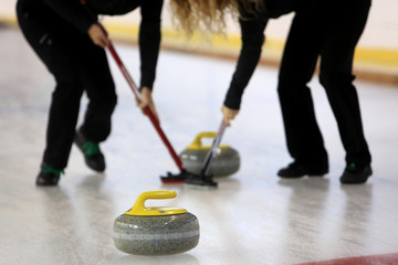Curling. 