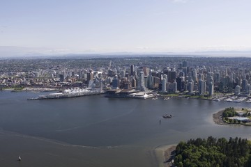 Fototapeta premium Stanley Park, Coral Harbour and Vancouver skyline, British Columbia, Canada, North America