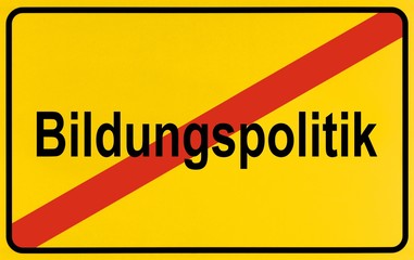 Sign, end of city limits, as symbol for ending educational policy or Bildungspolitik
