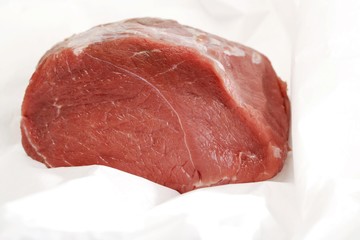 Raw beef, roast beef