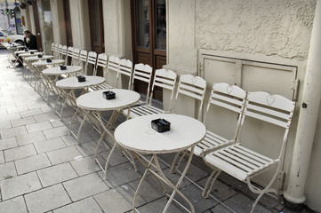 Street cafe in the Tuerkenstrasse, Schwabing, Munich, Bavaria, Germany, Europe