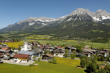 Fototapeta na wymiar Ellmau at the Wilden Kaiser Tyrol Austria church St. Michael