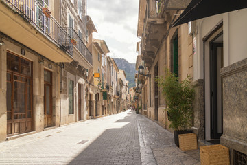 Kleine Straße in Soller auf Mallorca