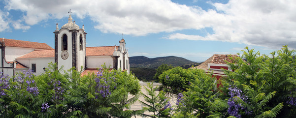 Fototapeta na wymiar Sao Bras de Alportel main church