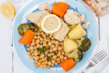 Codfish with chickpeas and vegetables