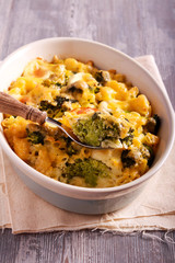 Broccoli and macaroni with mozzarella bake