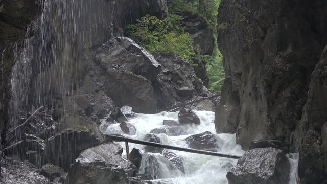Partnachklamm in Garmisch-Partenkirchen, Naturwunder in Bayern, Geologie, 4K