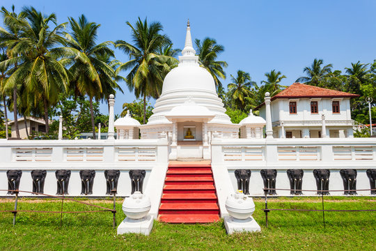 Buddhist Temple in Negombo