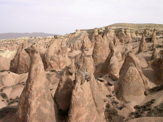 Cheminées de fée et phénomène géologique de la Cappadoce
