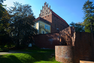 Gotycki zamek, XIV-wieczny. Jego najsławniejszym lokatorem był Mikołaj Kopernik, Olsztyn, Polska 