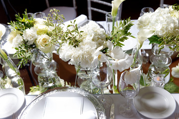 white color flower arrangement