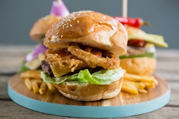 Onion rings in burger