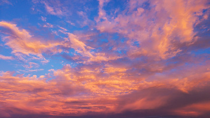 Fototapeta na wymiar sky with Cloud in Twilight time