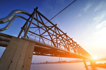 The pipe and valve oil fields