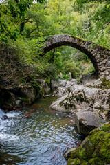 Le pont du Parayre sur le ruisseau d'Audiernes à Peyrusse-le-Roc