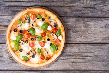 Italian pizza with mozzarella
