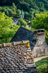 Dans les rues de Belcastel