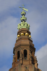 Fototapeta na wymiar Christiansborg Palace in Copenhagen