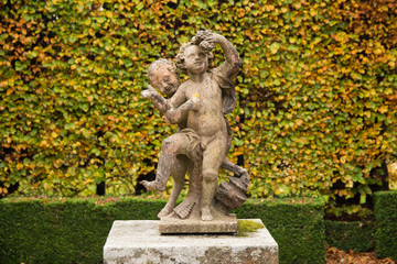Obraz premium Kids playing statue