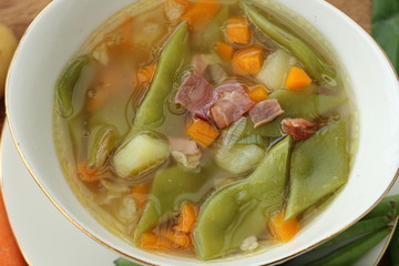 Gemüsesuppe