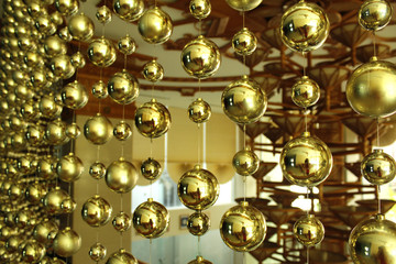 золотая гирлянда к новому году