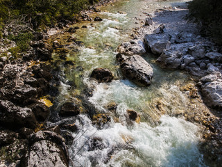 acque limpide del fiume Soča, bohinj, Slovenia,