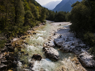 acque limpide del fiume Soča, bohinj, Slovenia,