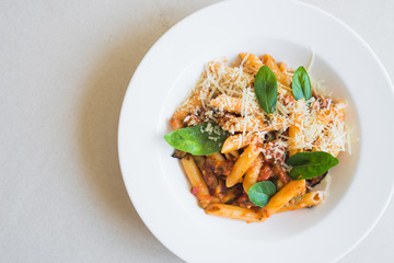 penne pasta with tomato and basil