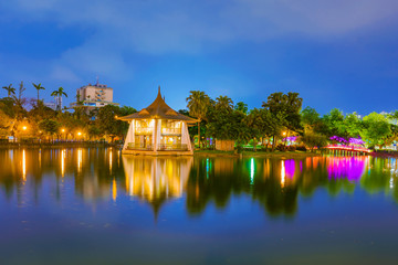 Fototapeta premium Taichung park at night