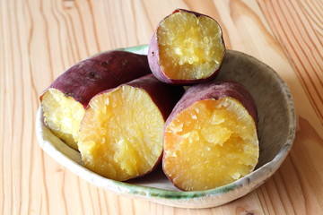 焼き芋　Roast sweet potato
