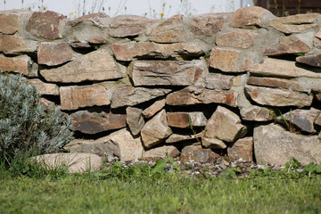 Natursteinmauer