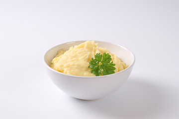 bowl of mashed potatoes