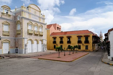 Store enrouleur tamisant sans perçage Théâtre Colombia, View on the old Cartagena