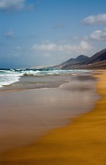 Fototapeta na wymiar beautiful cofete sandy beach fuerteventura