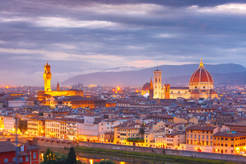 Fototapeta na wymiar Famous view of Florence at sunset from Piazzale Michelangelo in Florence, Tuscany, Italy