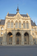 Fototapeta na wymiar Rathaus/Das Rathaus in Erfurt in Thüringen, Deutschland