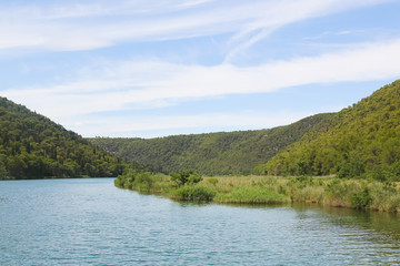 Fototapeta na wymiar Naturlandschaft bei den Krka Wasserfällen